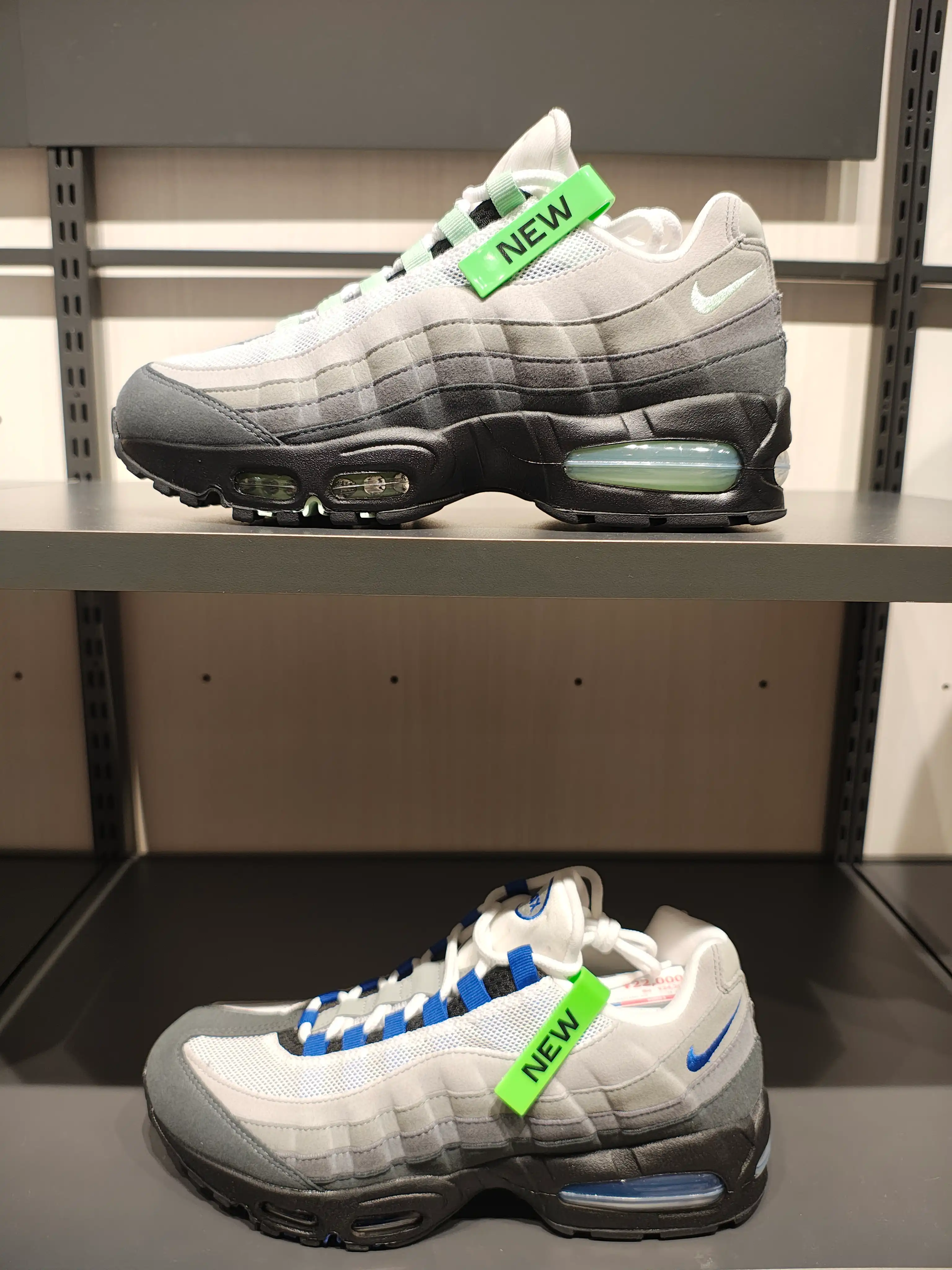 NIKE　AIR MAX　新作入荷！