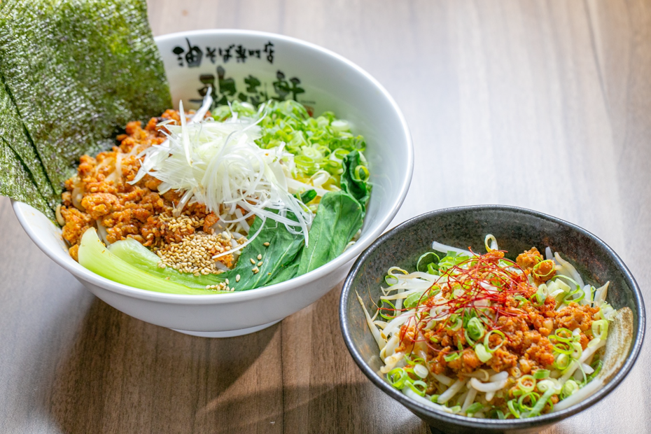 油そば専門店 歌志軒