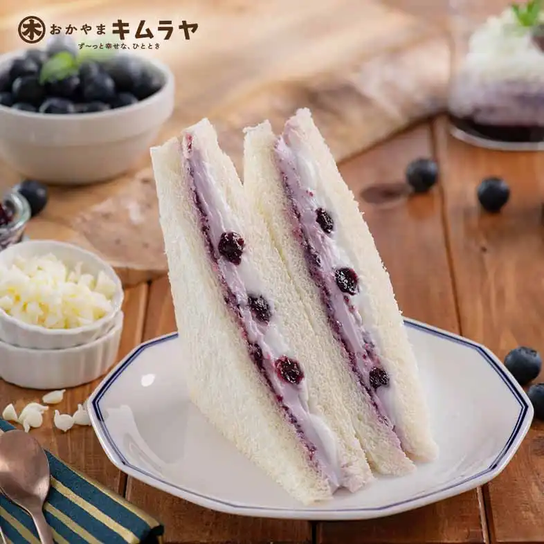 【新商品！】ブルーベリーチーズクリームサンド