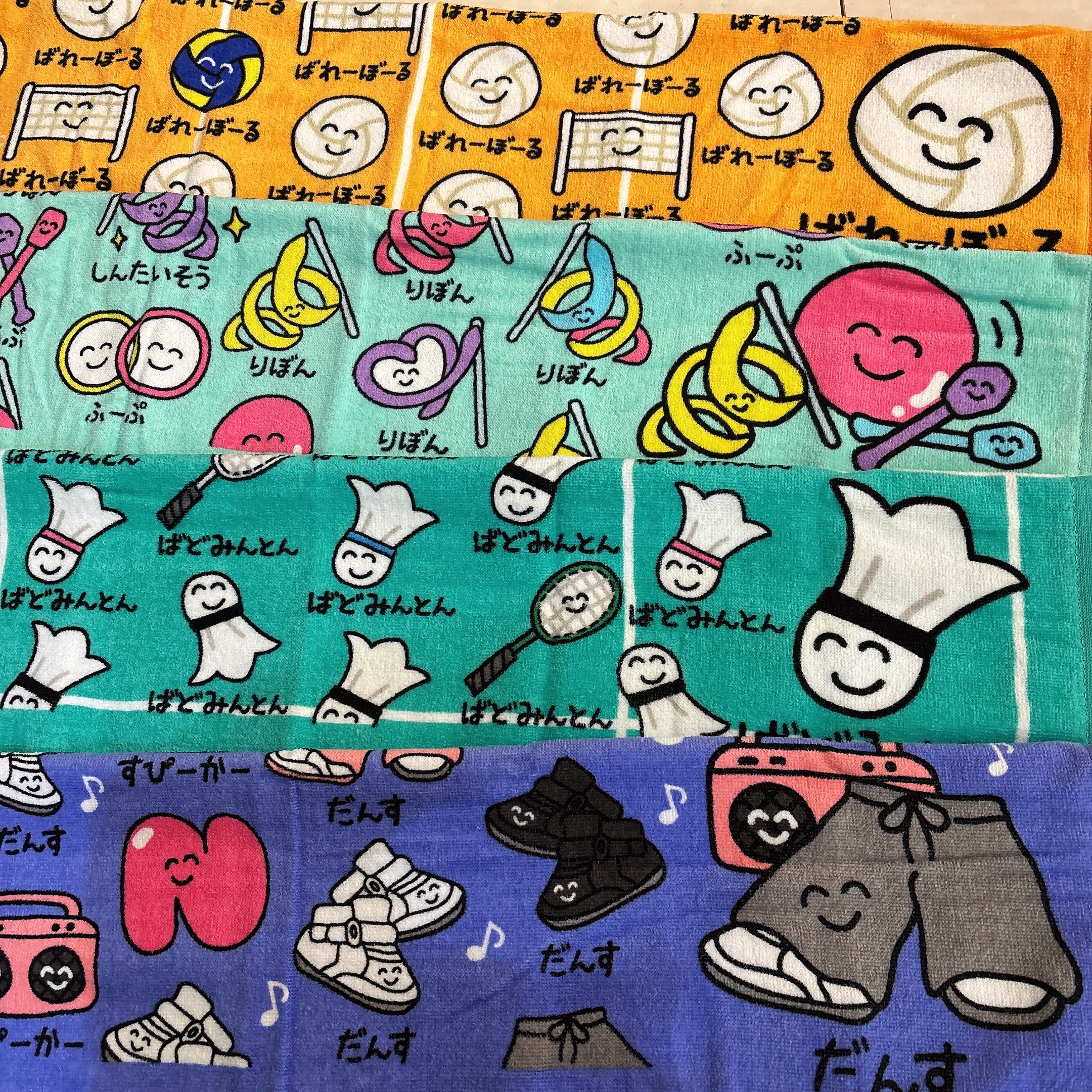 《おえかきさんフェイスタオル》部活シリーズ多数入荷しました！