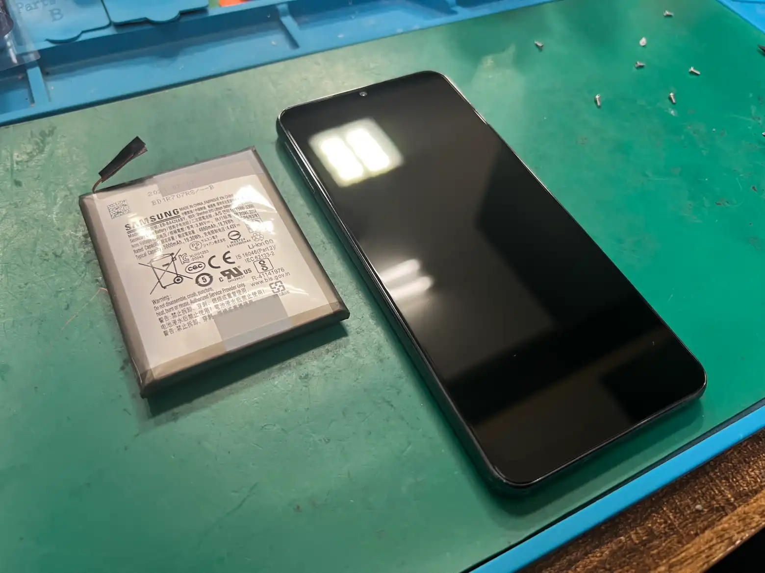 【三光店】Galaxy A32 5Gのバッテリー交換修理もお任せ！[別府市からも歓迎] 