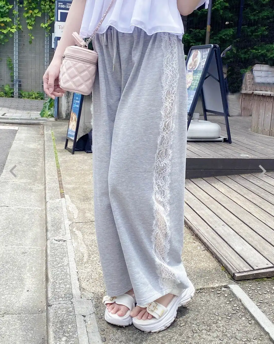 トレンド感たっぷり！サイドレーススウェットパンツ♡
