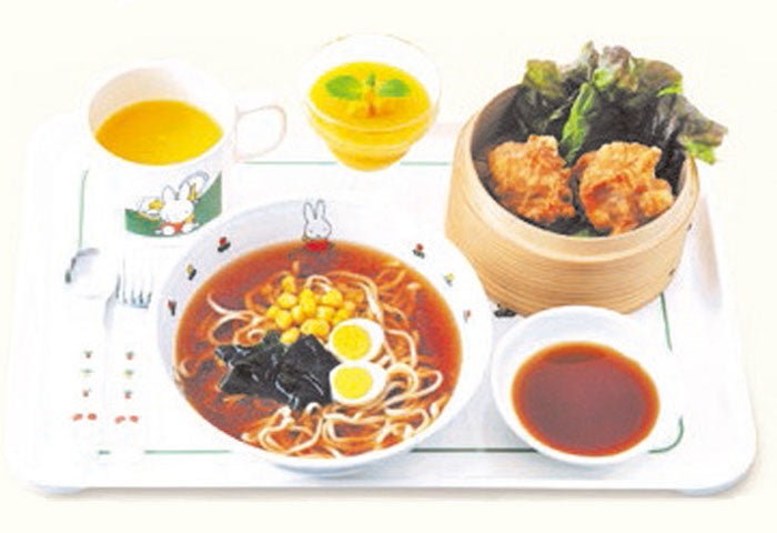 おこさまワンタン麺セット　本体価格780円(税込858円)