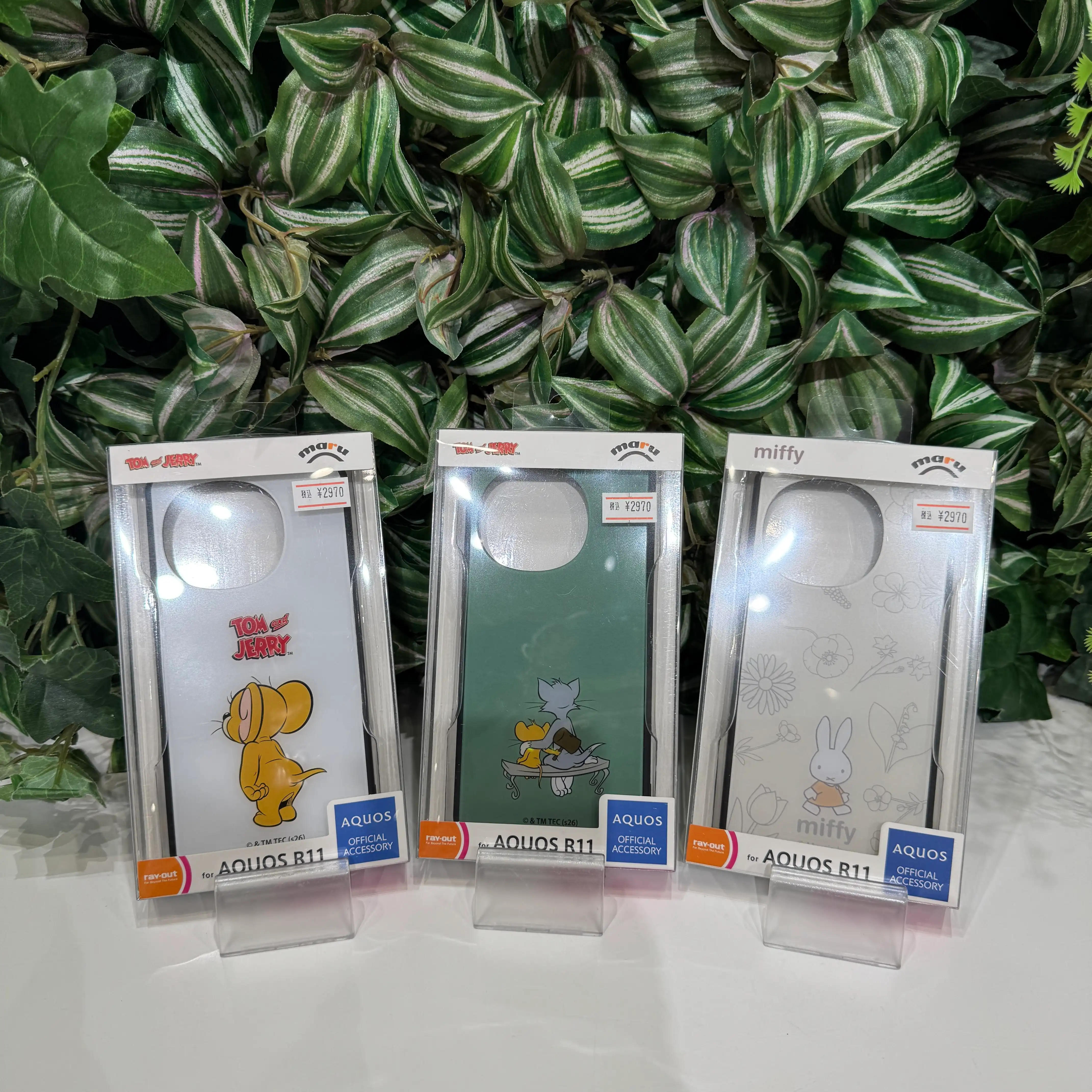 新機種 AQUOS R11 関連商品の入荷開始
