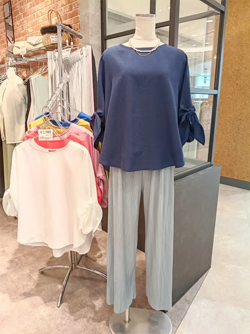 ☆人気のトップス再入荷☆