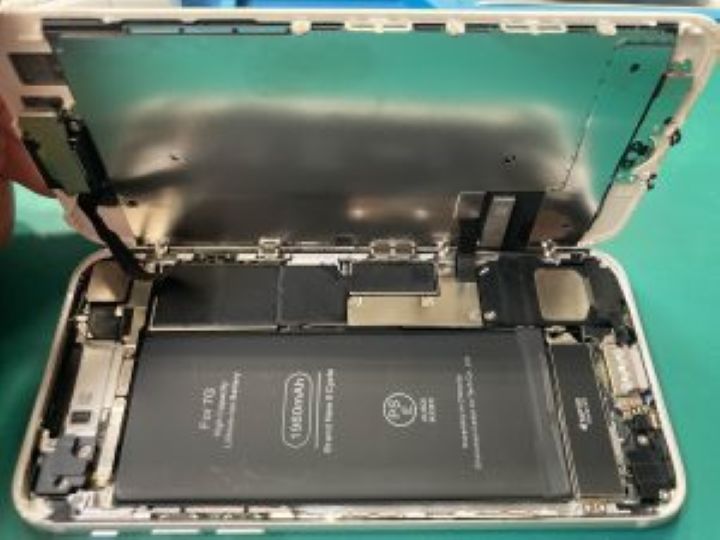 ニュース｜ショップニュース｜iPhone8 の 画面割れ修理も当店にお任せ