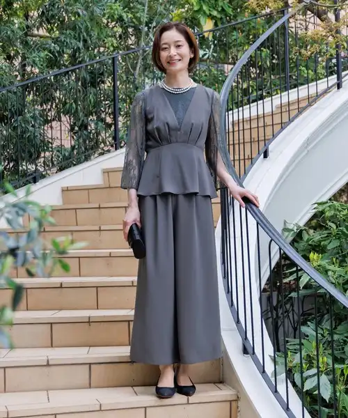 ★レースブラウス×ジレ レイヤード風パンツドレス★