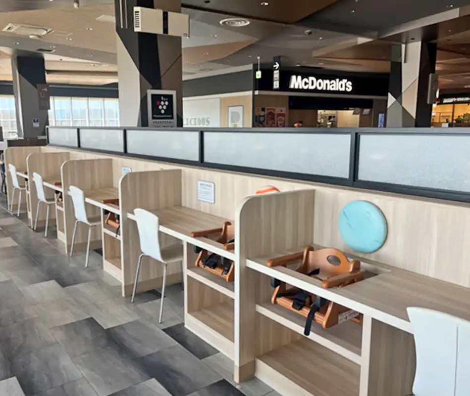 3Fフードコートに「ベビー見守りカウンター」　新設のお知らせ