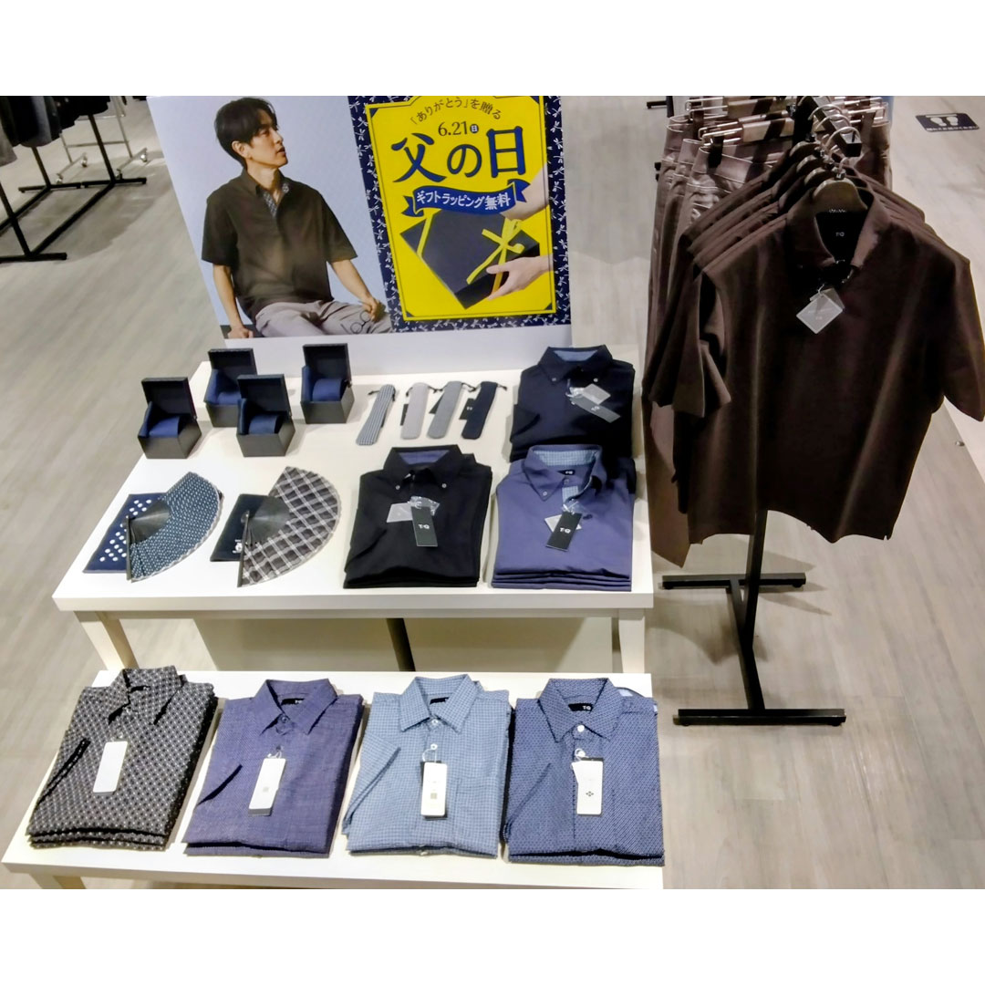 カットサッカーボタンダウンポロシャツ／コモンサッカープリント半袖シャツ／チーフ付きネクタイ／扇子／今治タオルハンカチ