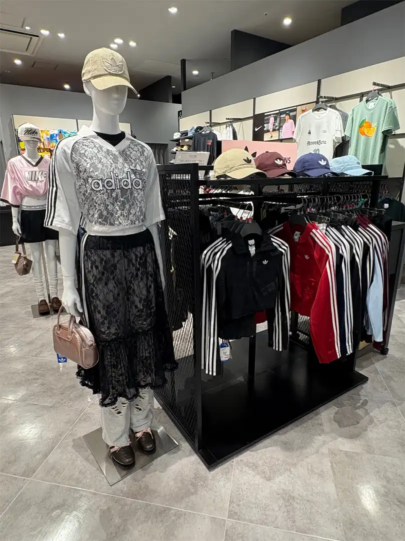 ADIDASアパレル新作!!