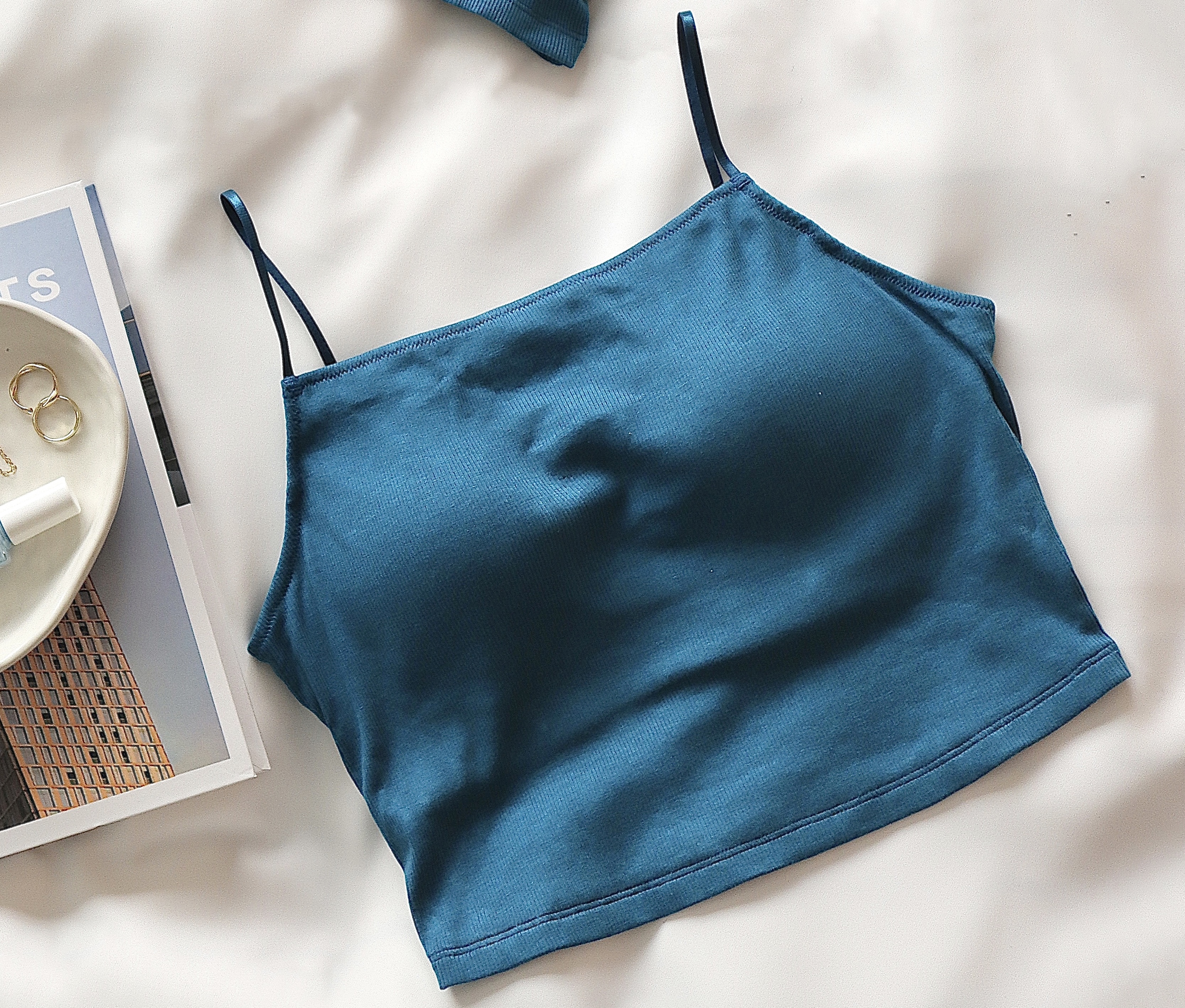 シンプルベーシックノンワイヤー