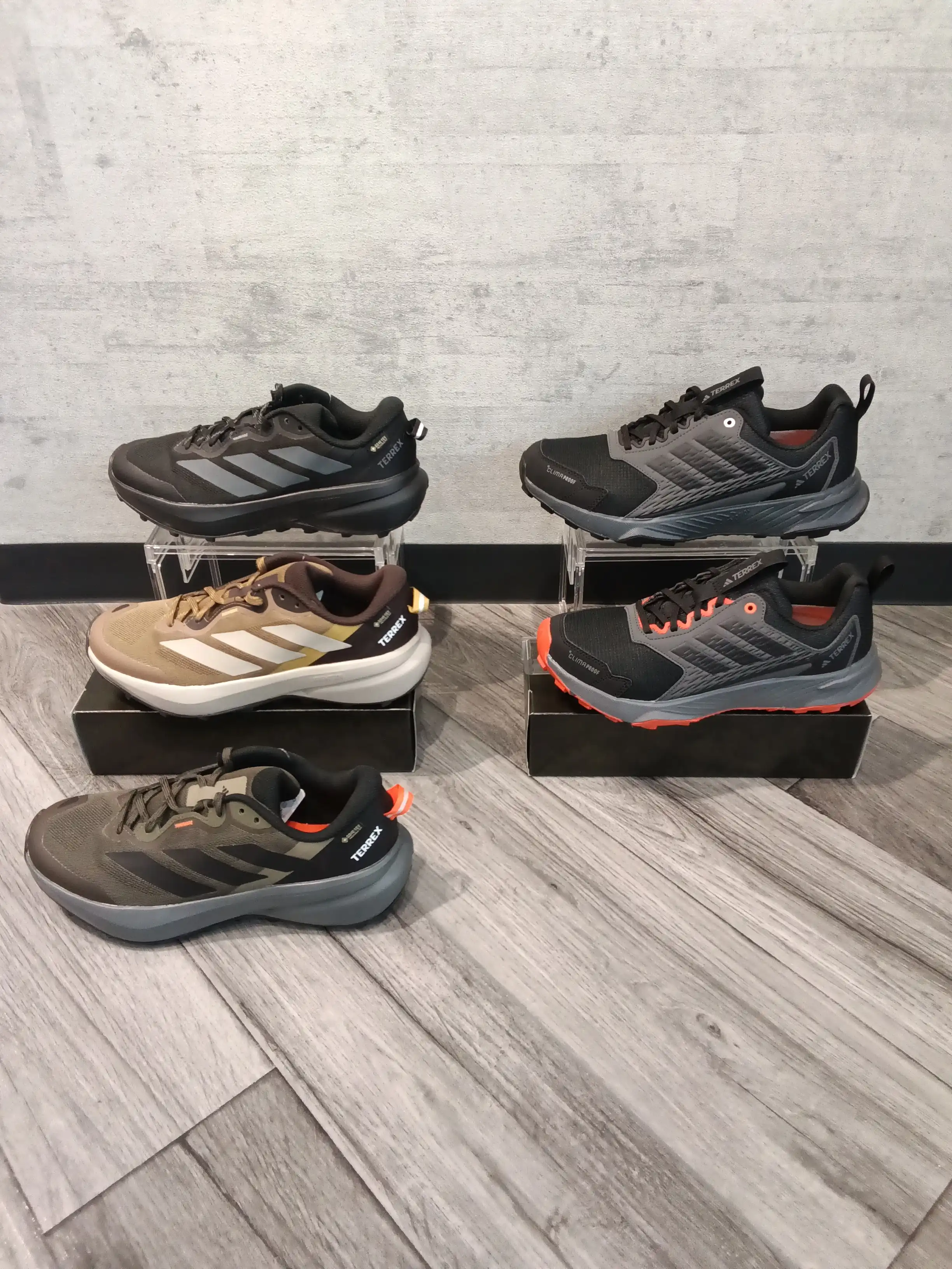 adidasより新商品が入荷！