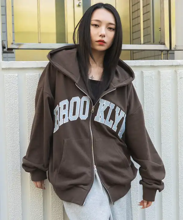 【大人気！】ZIPパーカー