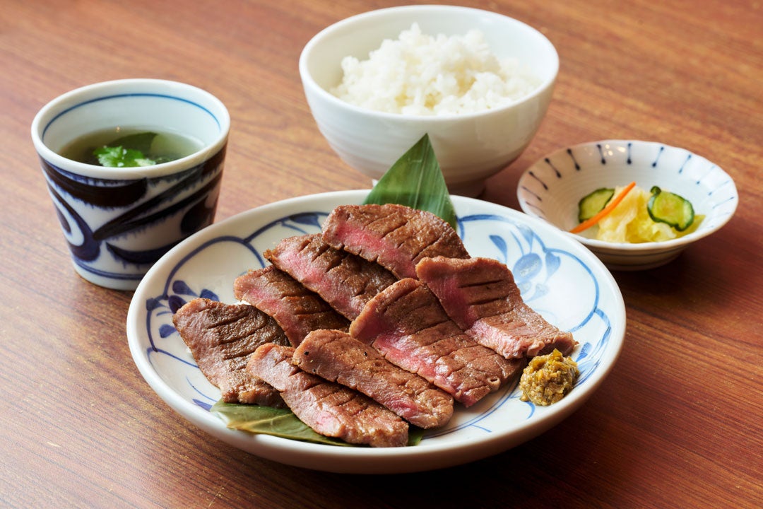 炙り牛たん万