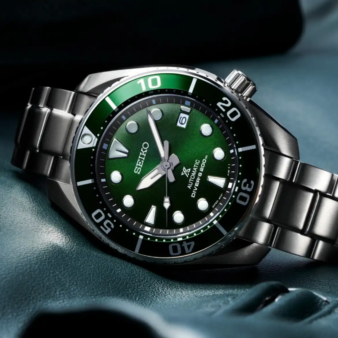 SEIKO PROSPEX　グリーンの文字盤が特徴的なダイバーズモデル
