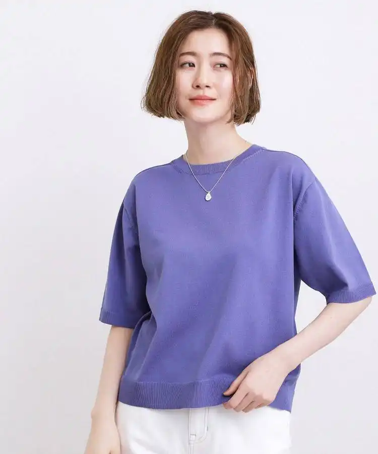 【grove】Tシャツ感覚で着られる、上品なニット