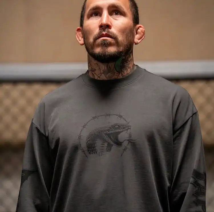 RVCA×TAPOUT　ロンT