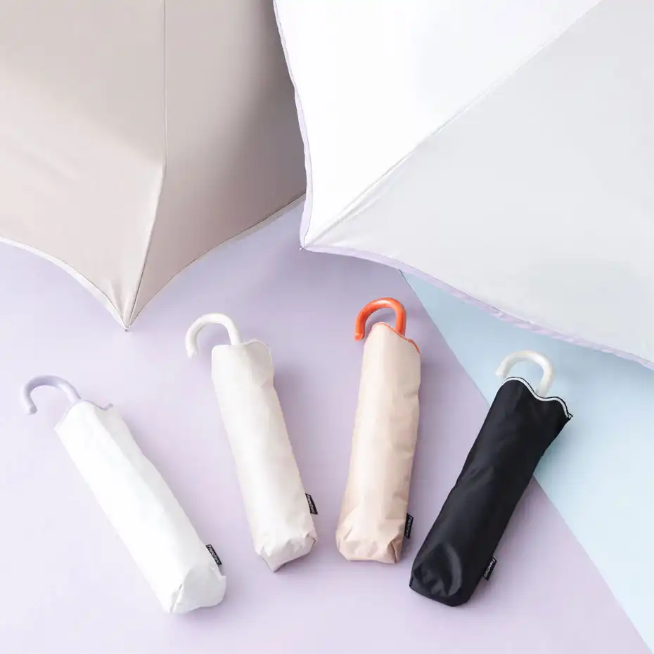 遮光率・UVカット率100％の折りたたみ傘が登場！