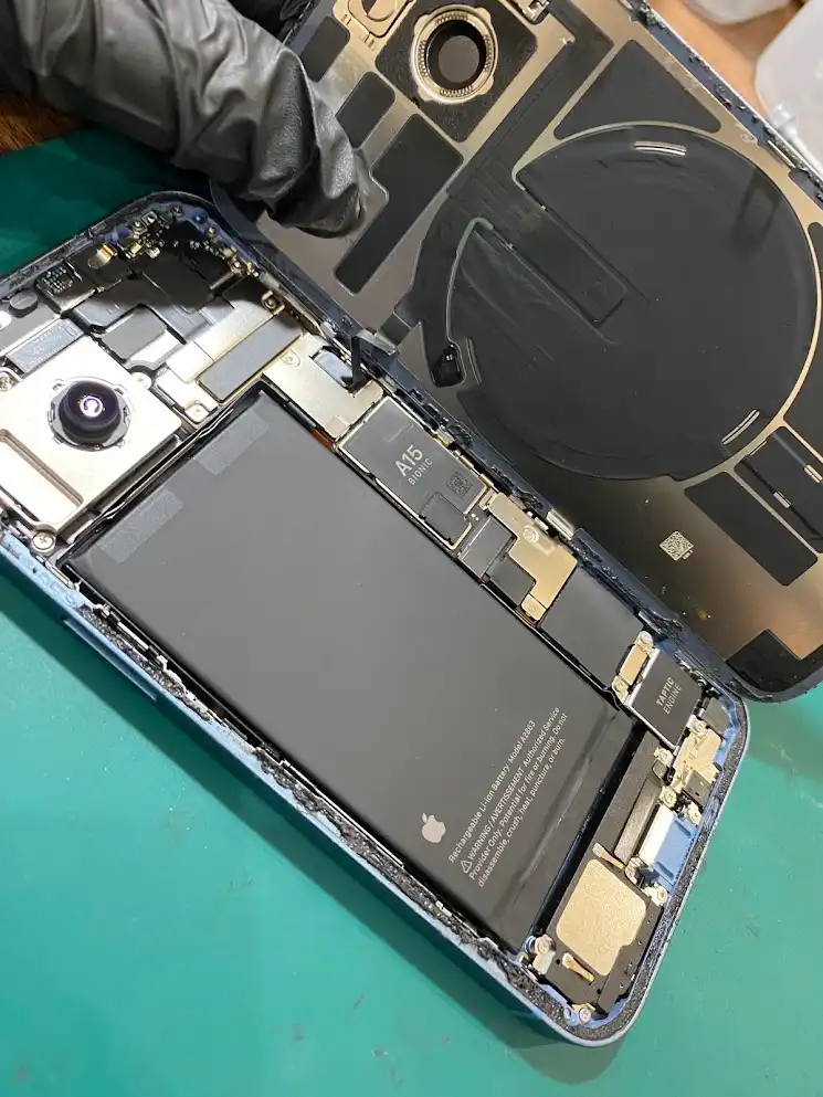 スマホ修理でバッテリー無料交換キャンペーン開催！！！
