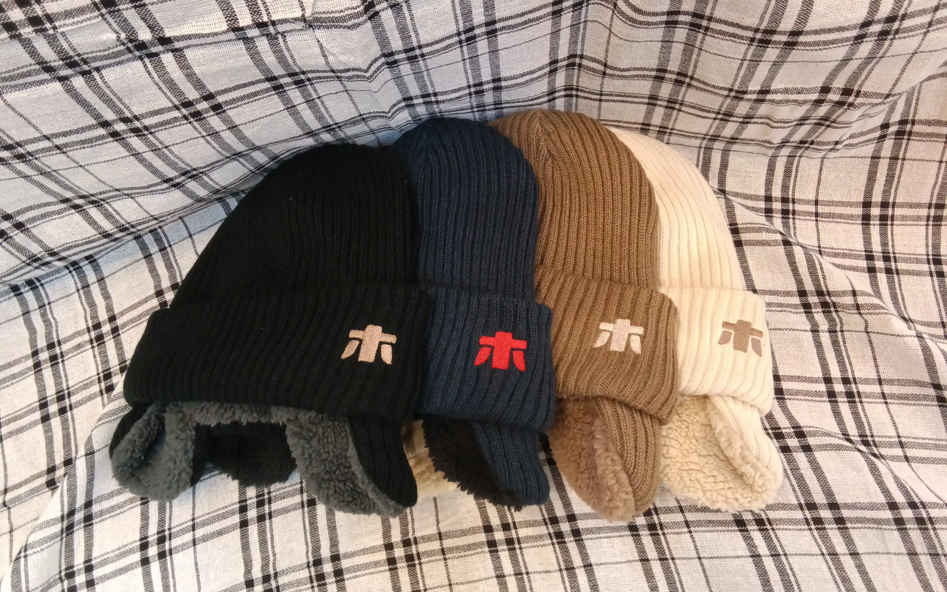 ホカロンニット入荷