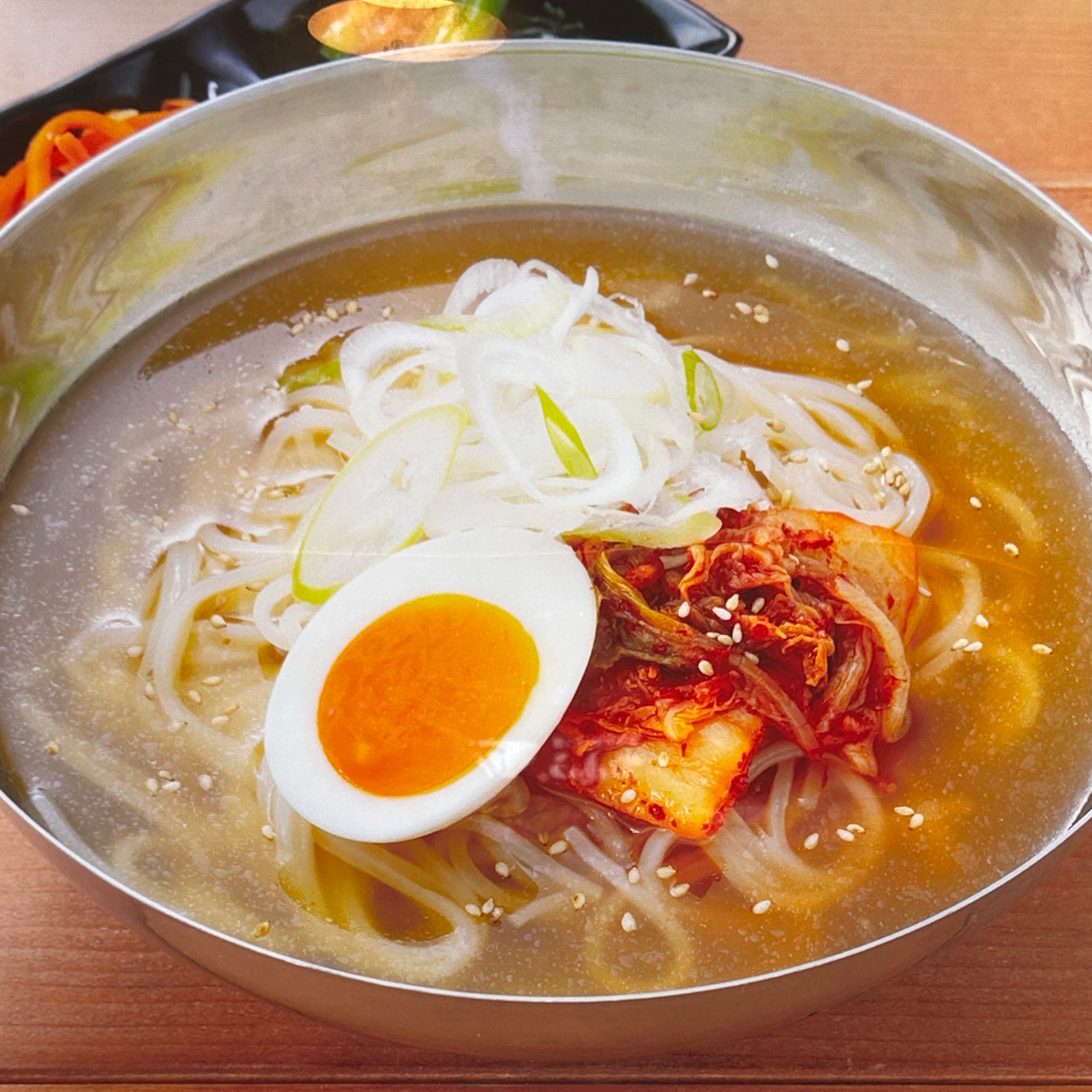 冷麺 本体価格364円(税込400円)