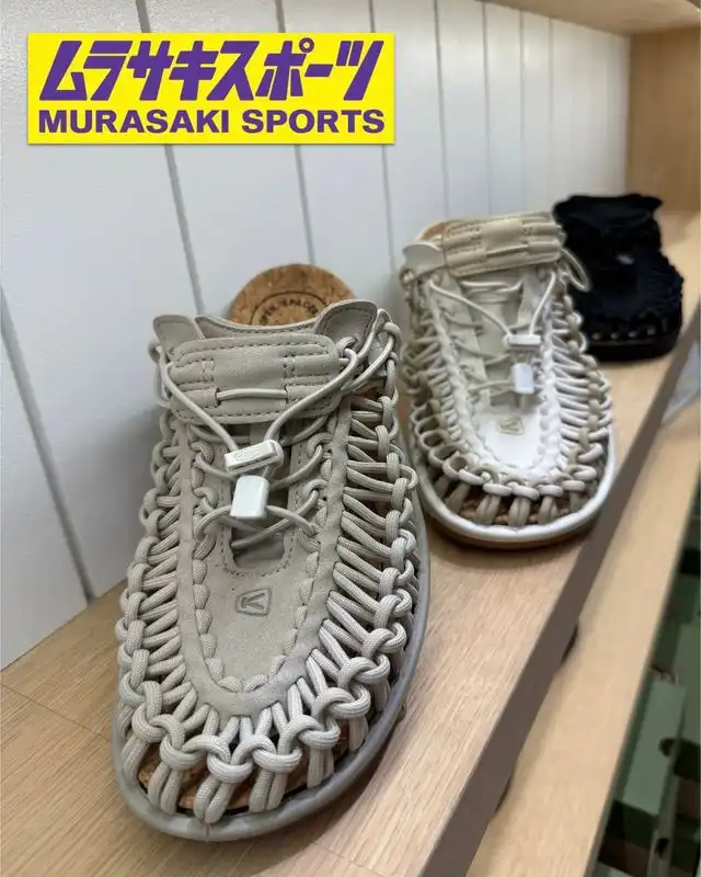 KEENサンダル