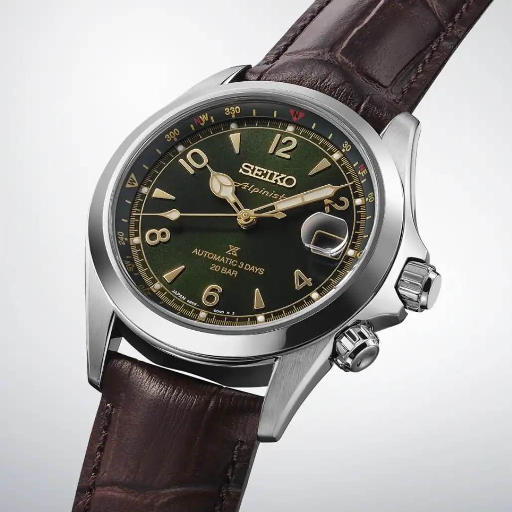 SEIKO PROSPEX グリーンカラーのダイヤルが印象的なスポーツウオッチ