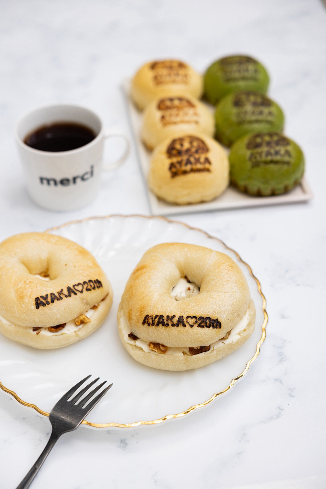 絢香コラボパン発売★