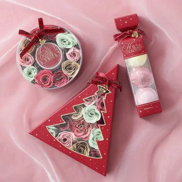 ときめく冬を彩る☆ ホリデーギフトが登場♪