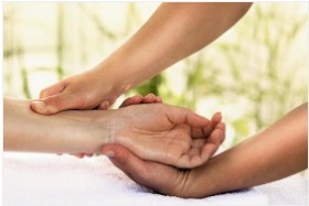 《入会金不要の1日講座》初級ハンドトリートメント講座