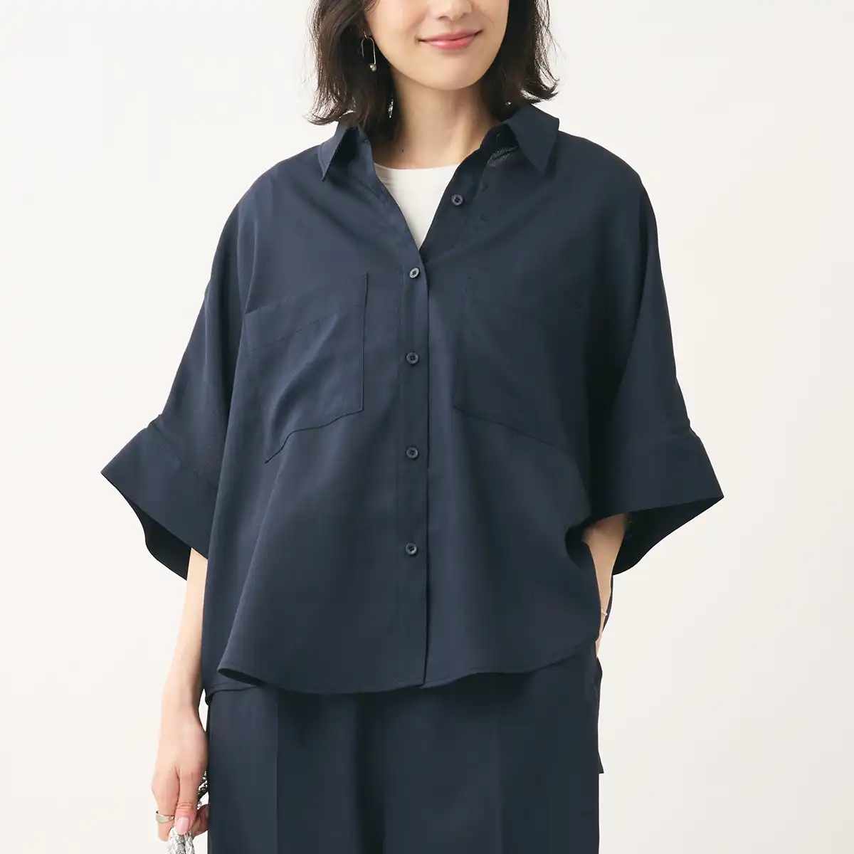 雨の日も快適に。高通気素材で夏にもぴったりの『すごナノ撥水』セットアップ