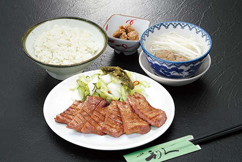 牛たん炭焼利久