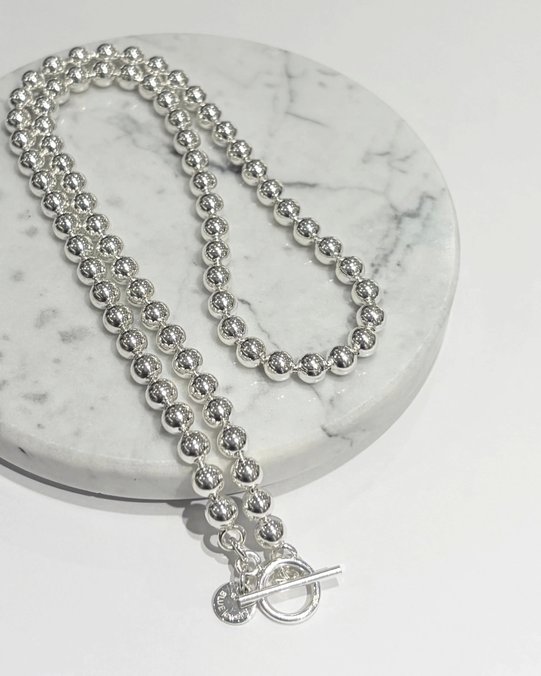 ボールチェーンネックレス