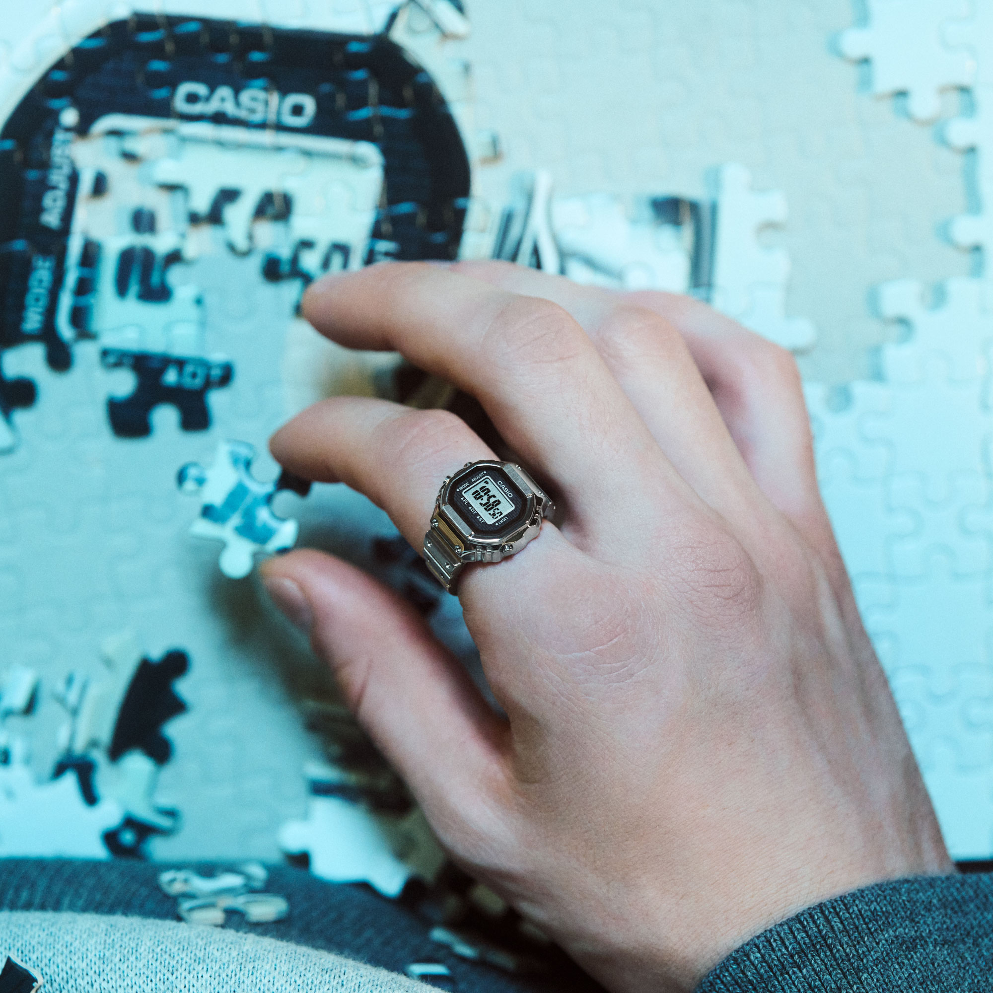 指輪サイズの異色の時計「CASIO RING WATCH」再販決定