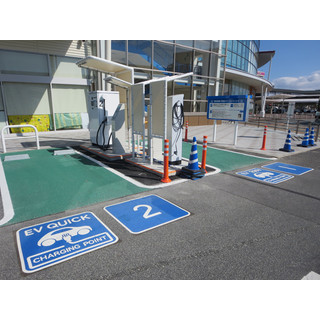 EV充電器ステーションのご案内 ＜バスのりば西側＞