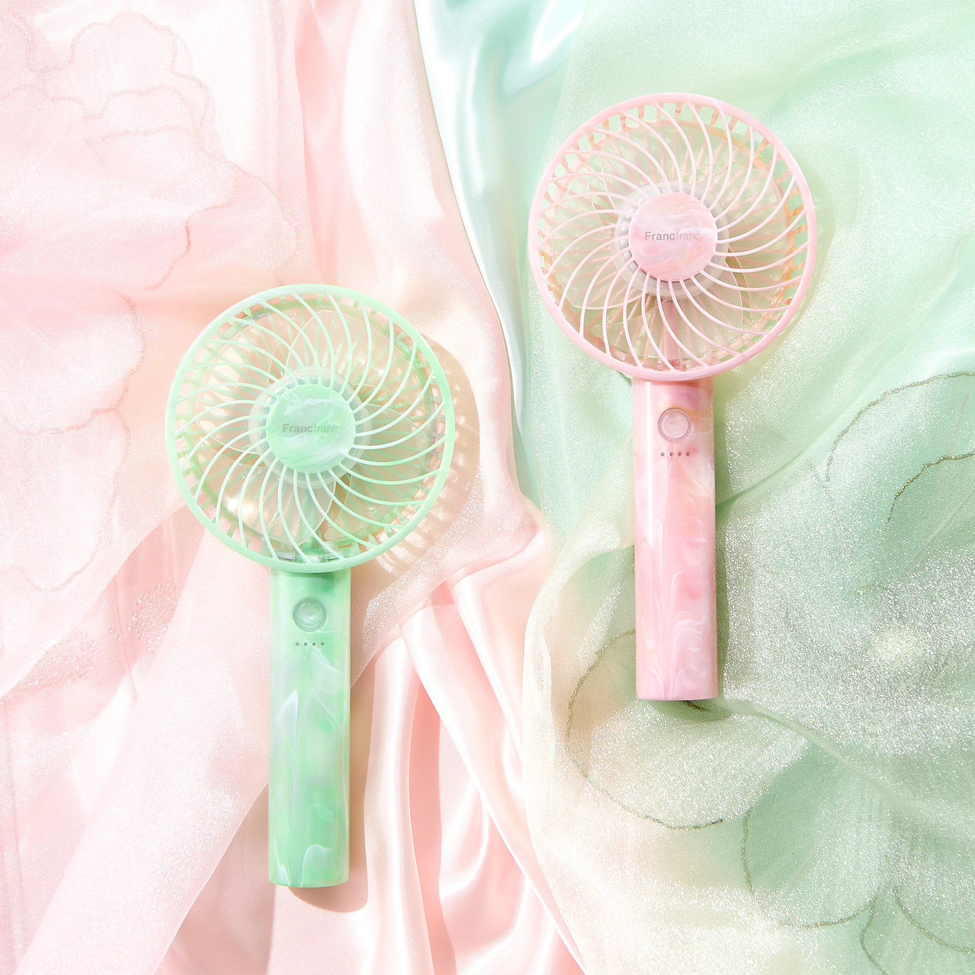 人気のフレハンディファン　☆新色のご紹介☆