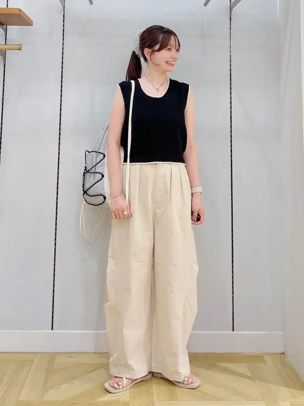 涼しく軽やかに履けるタックパンツ☆