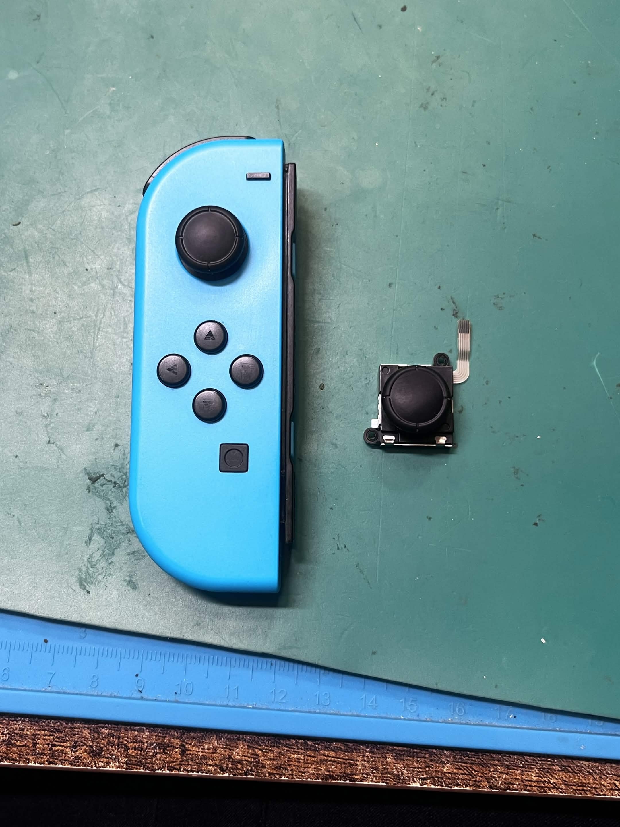 ニュース｜ショップニュース｜【Switch修理も即日】ジョイコンが勝手に