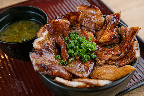 かつ丼 豚かば丼 もくとん