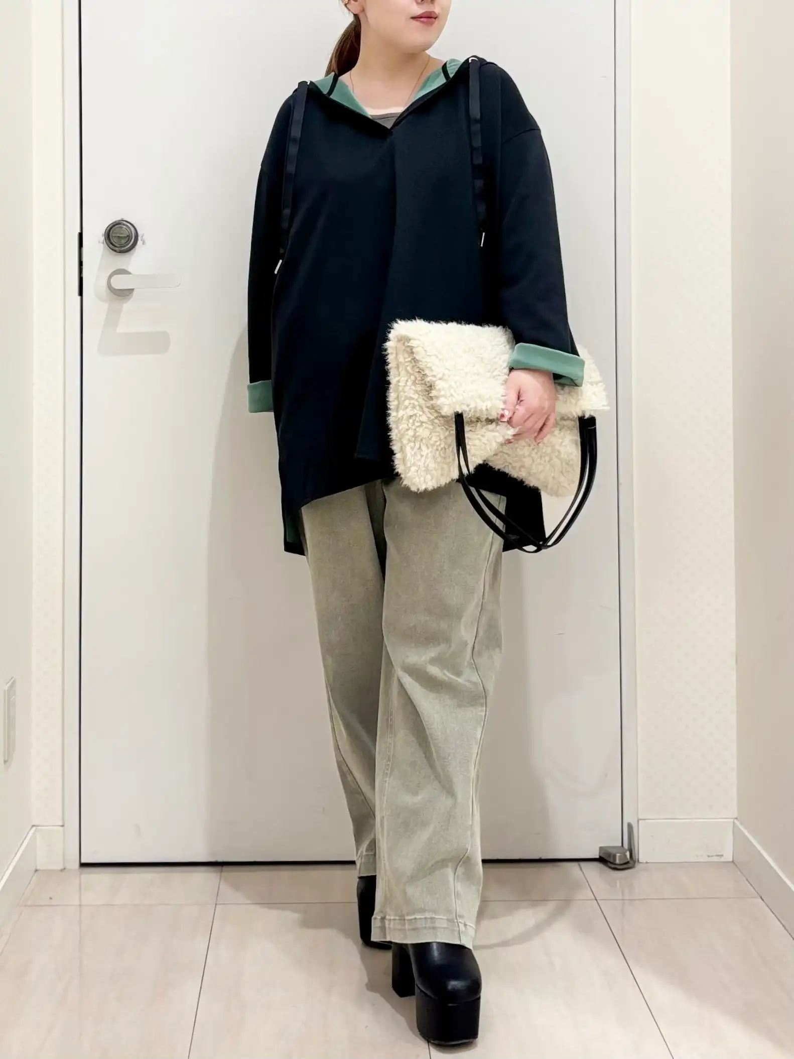 【大きいサイズ】ダンボールリバーフーディトップス