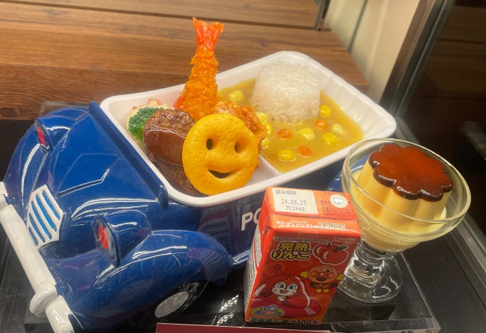 お子さまカレープレート　本体価格891円(税込980円)