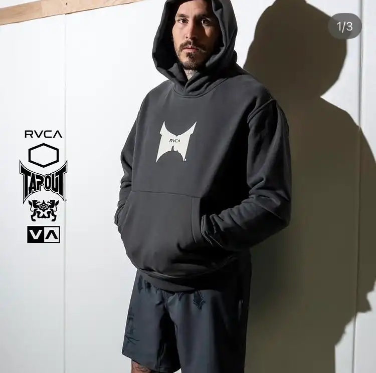 RVCA×TAPOUT　P/O HOODIE