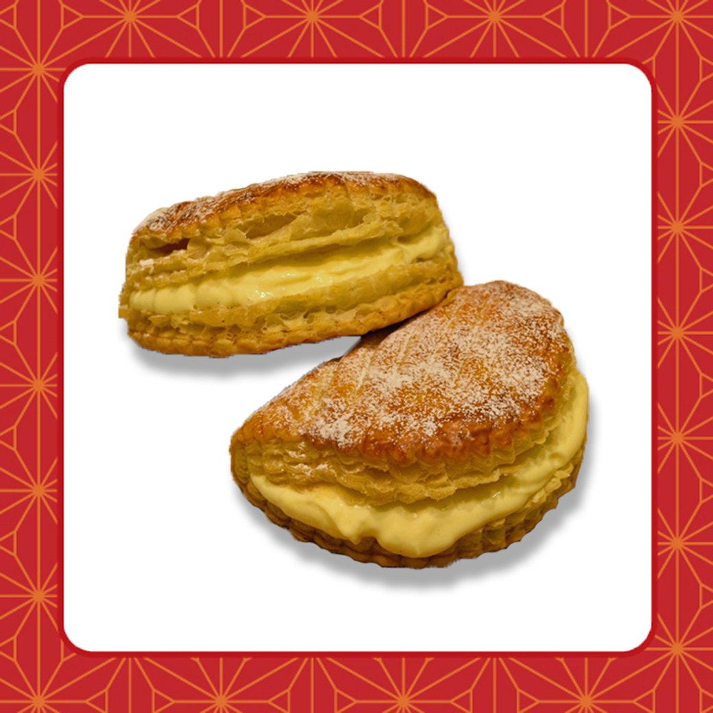 【火曜市限定】ショーソン・オ・ポムのクリーム入り 本体価格 482円(税込 520円)