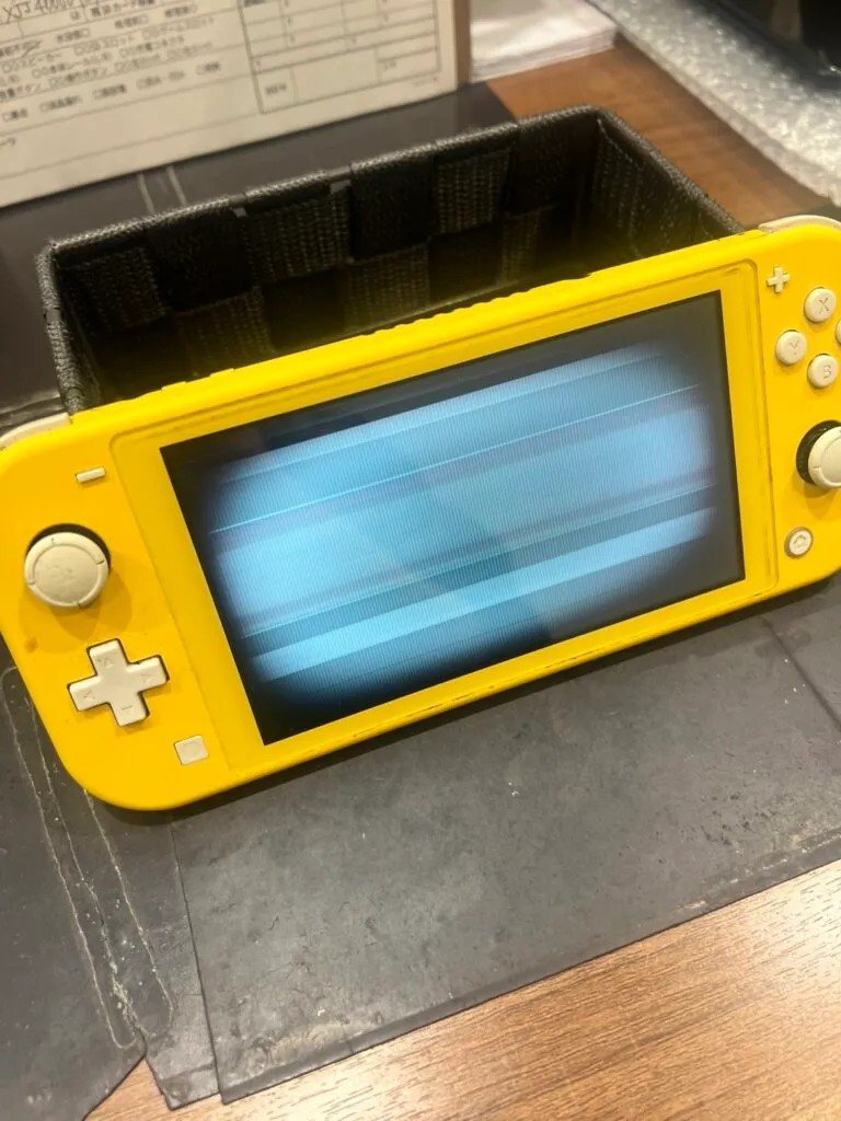 【Switch修理も即日】液晶が壊れて画面が映らない大ピンチ、お買い物中にデータそのまま元通り！