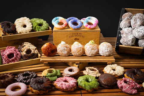 JACK IN THE DONUTS
