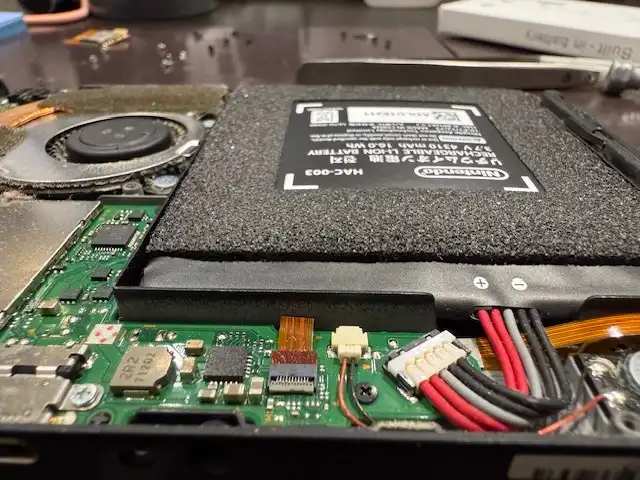 Nintendo Switchのバッテリー交換修理も当店にお任せ！