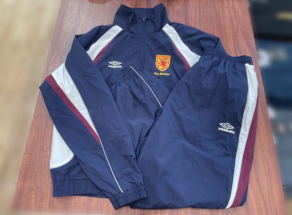 ニュース｜ショップニュース｜ムラスポ限定！umbro×トイマシーンの