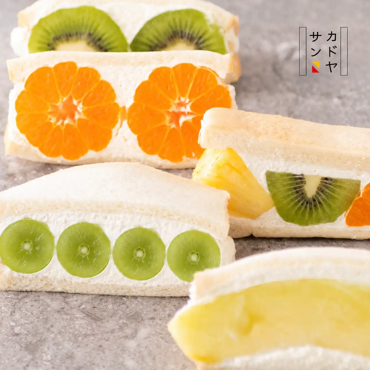 果物屋さんのフルーツサンド販売