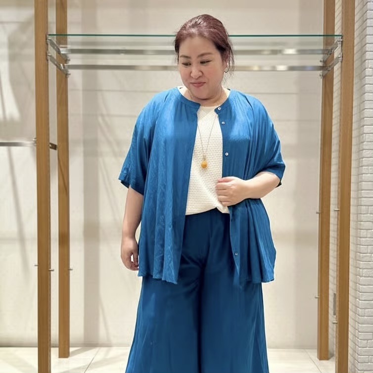 シャーリングシア―ブラウス