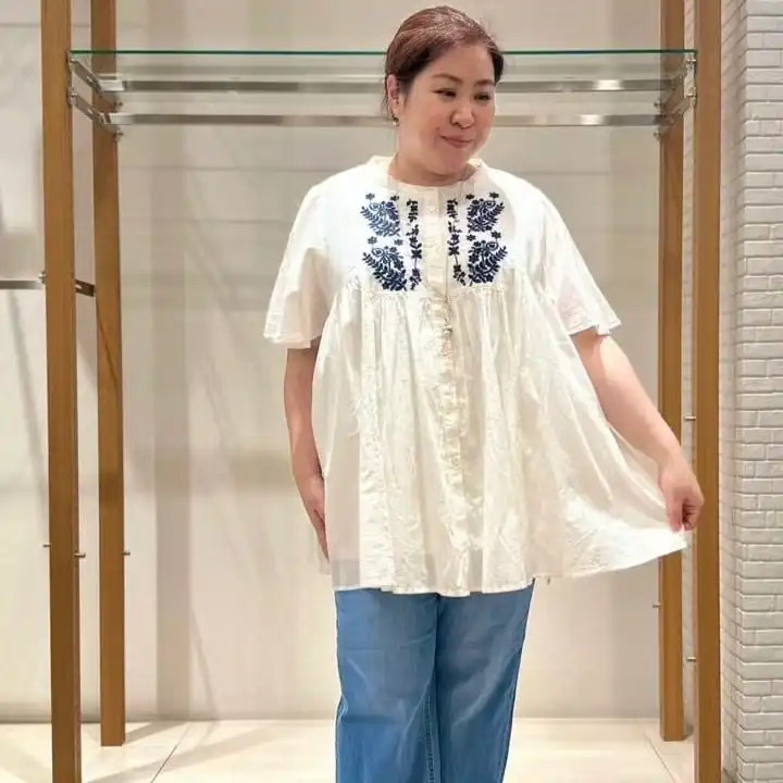 インド綿刺繍ギャザーブラウス